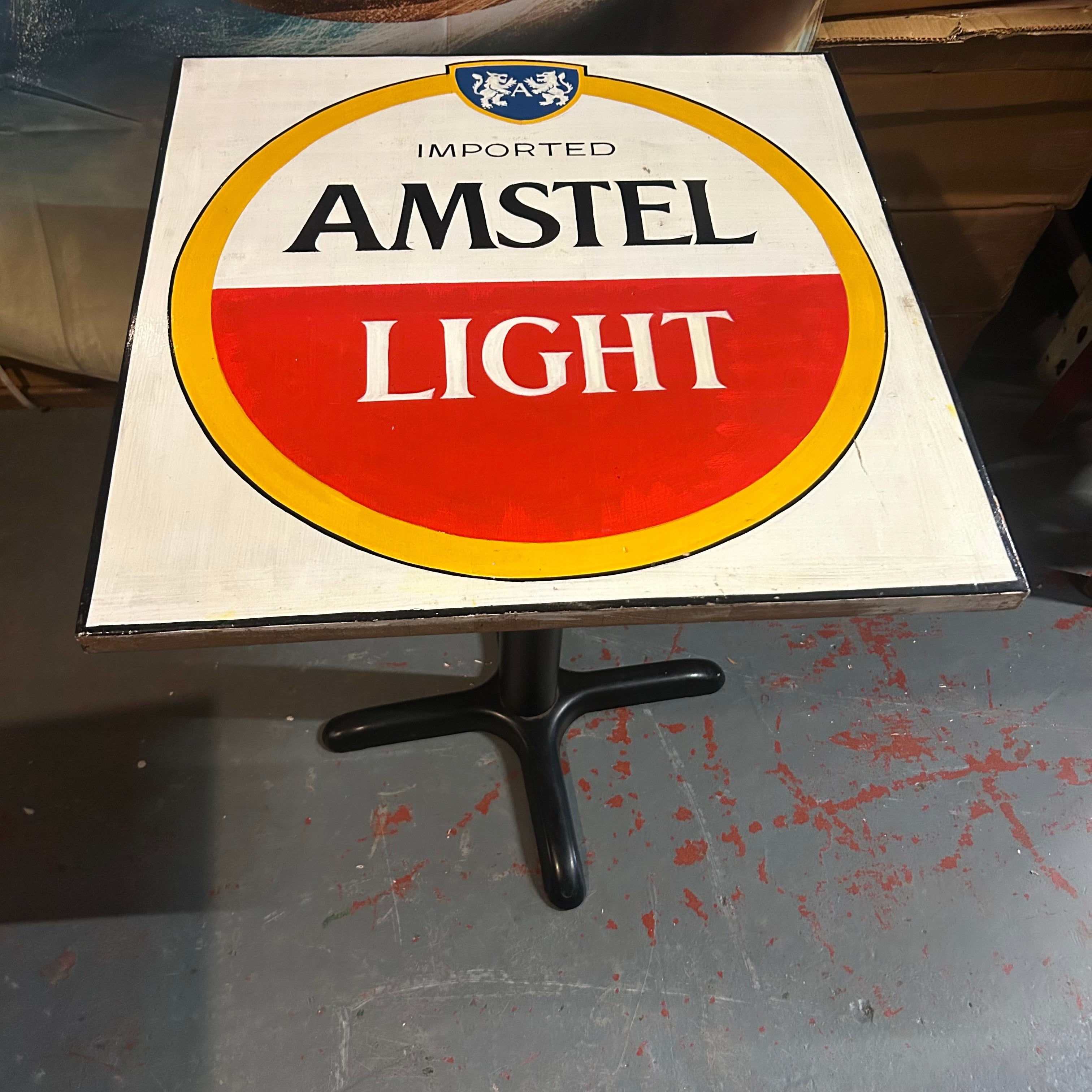 Amstel Table