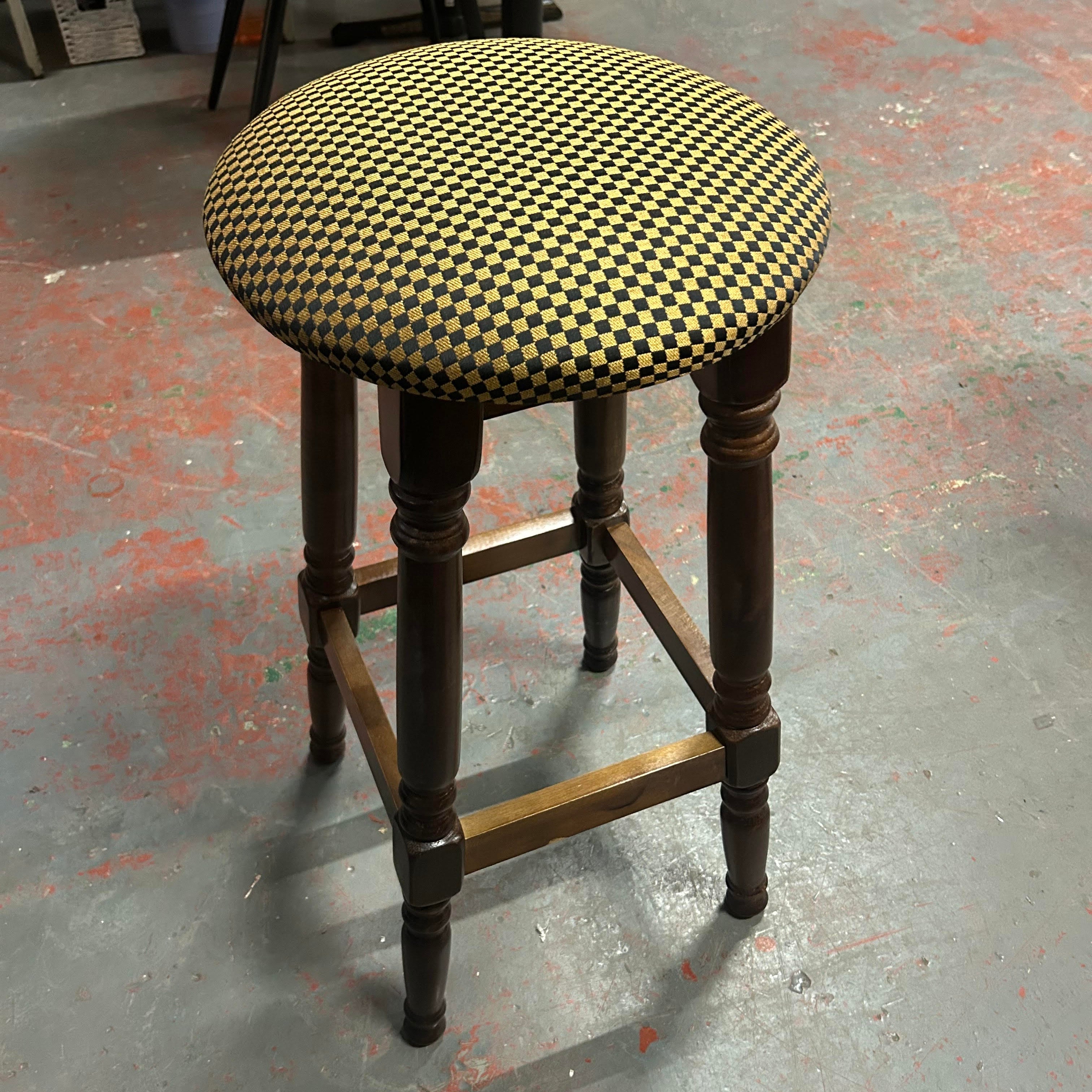 Traditional Bar Stool